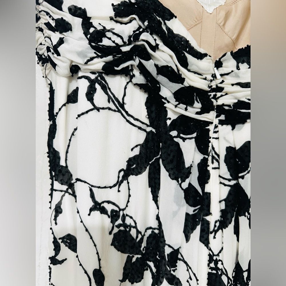 Carmen Marc Valvo Collection luxury formal beaded dress gown p2p 19” 34” long - Picture 5 of 14